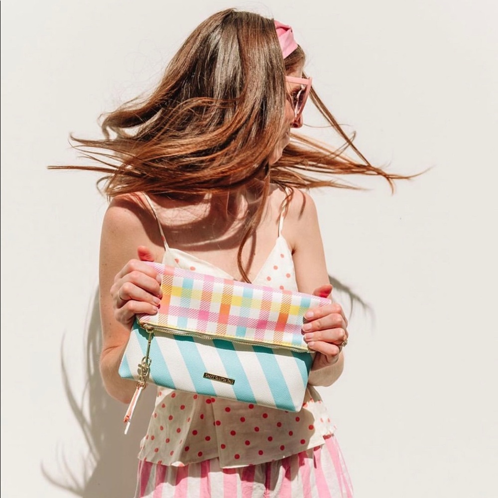 Can’t Clutch This “Boardwalk” Bag - May 2020